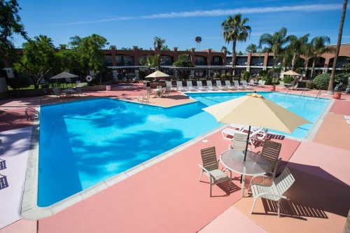Rosedale Hotel zwembad 2
